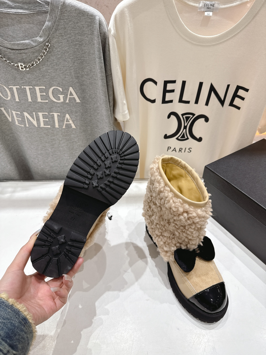 高版本出厂 Chanel*香奈儿F015小香家2025ss秋冬新款可爱风羊毛短靴秋冬香家必备爆款！拥有香