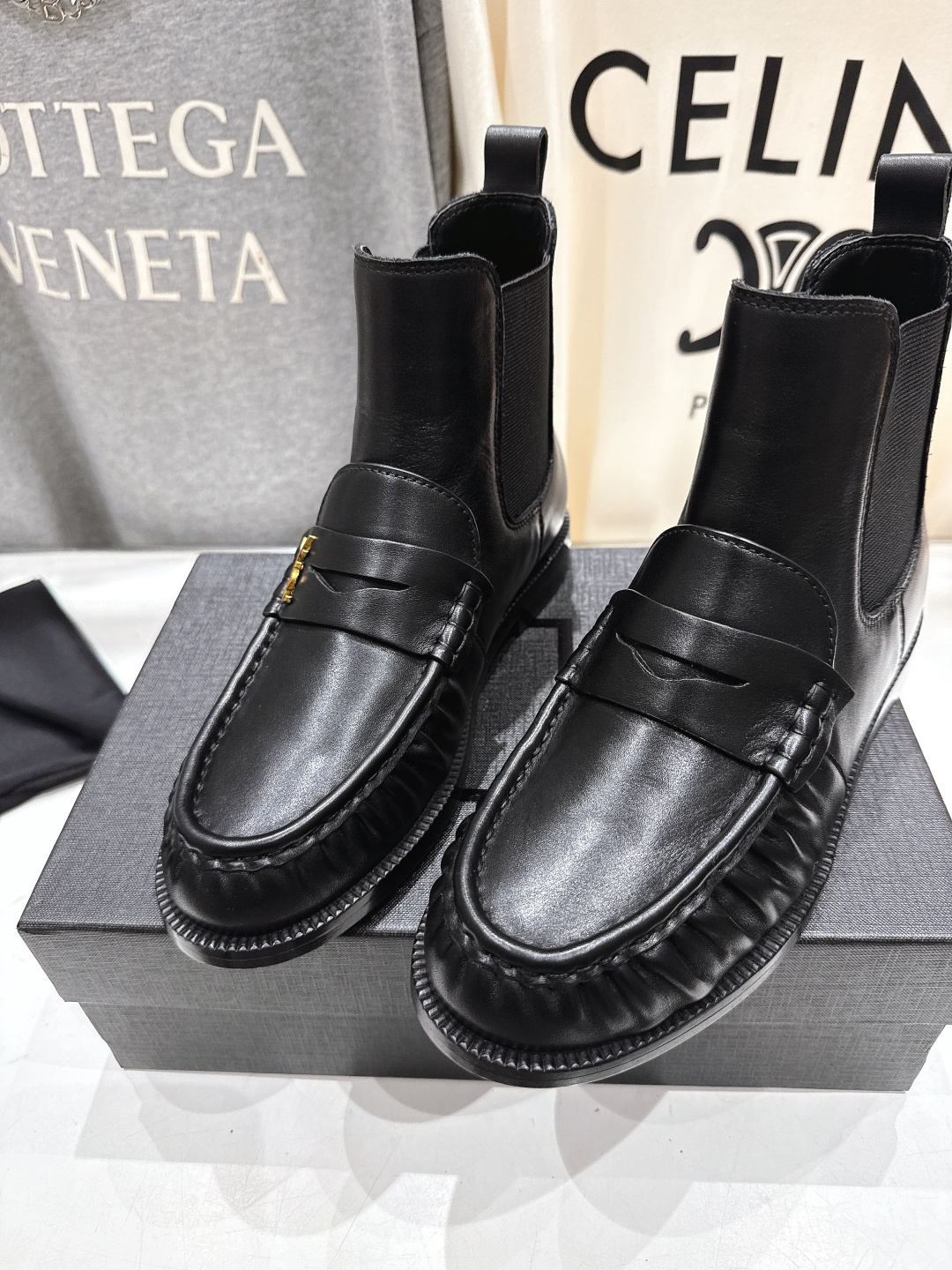 高版本出厂 SAINT LAURENT/圣罗兰YSL 25ss爆款平底布洛克英伦风切尔西短靴乐福鞋，20