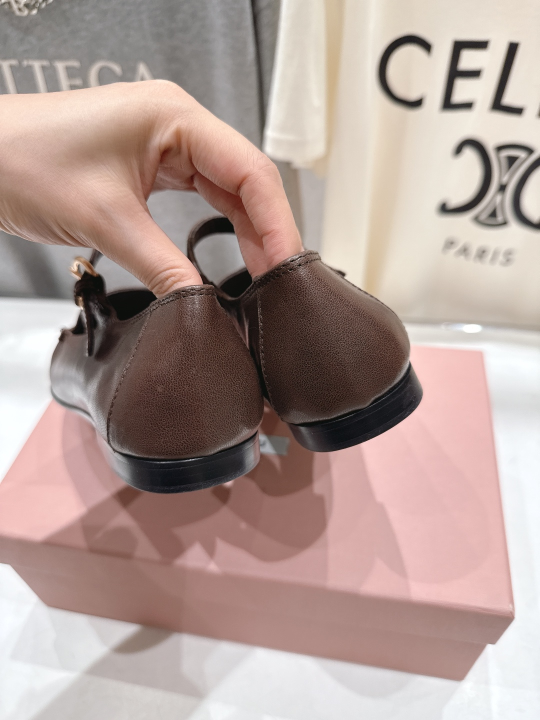 高版本出厂 MiuMiu/缪缪F013法式仙女风玛丽珍平底单鞋芭蕾舞鞋这款芭蕾平底鞋亮相缪缪2026春夏