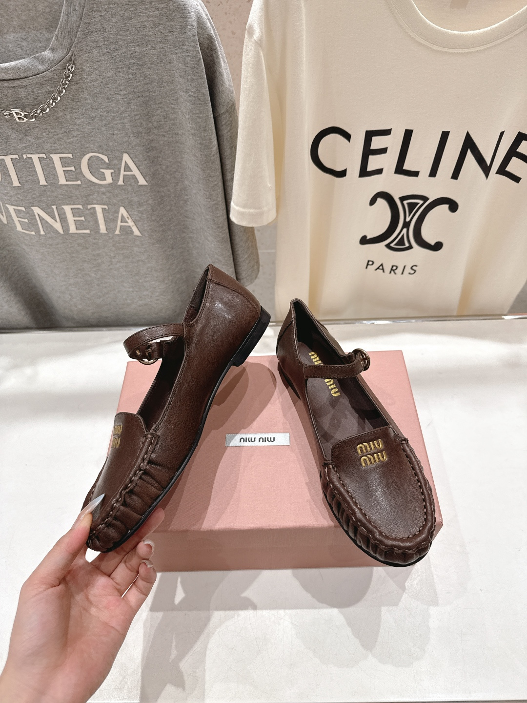 高版本出厂 MiuMiu/缪缪F013法式仙女风玛丽珍平底单鞋芭蕾舞鞋这款芭蕾平底鞋亮相缪缪2026春夏