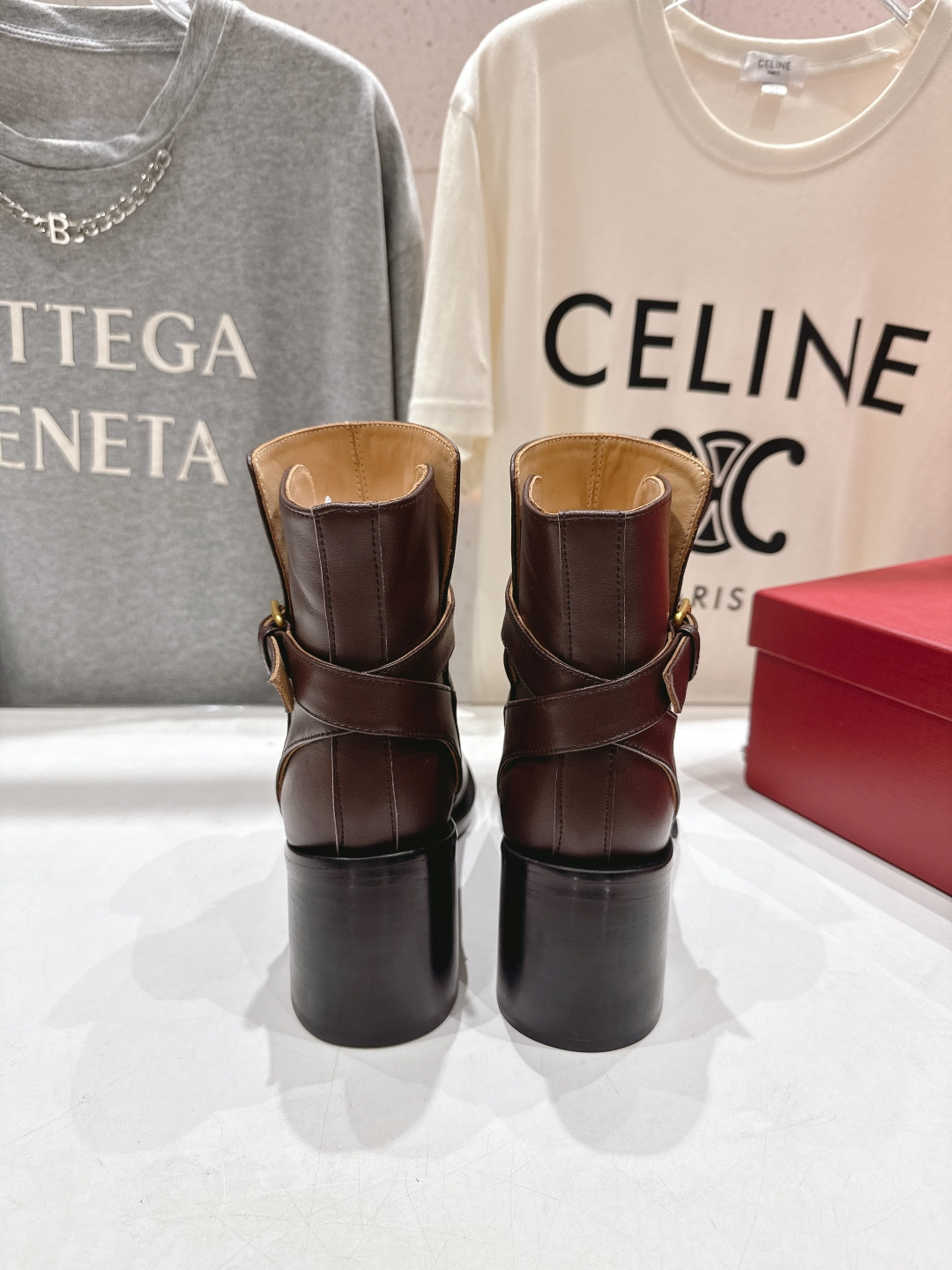 高版本出厂 ～New～顶级制作·Valentino·华伦天奴〰️2025ss秋冬系列新款切尔西高跟短靴创