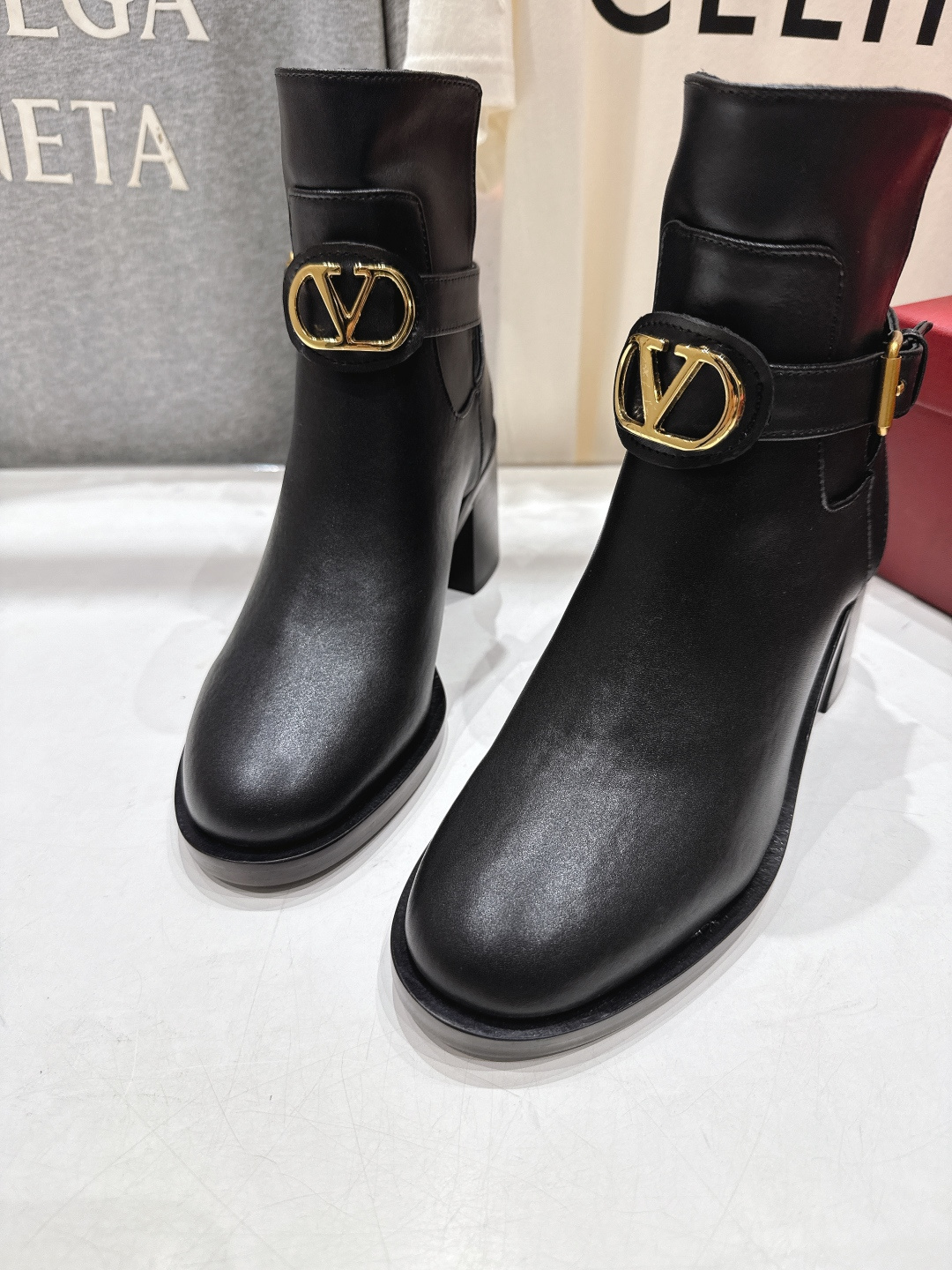 高版本出厂 ～New～顶级制作·Valentino·华伦天奴〰️2025ss秋冬系列新款切尔西高跟短靴创