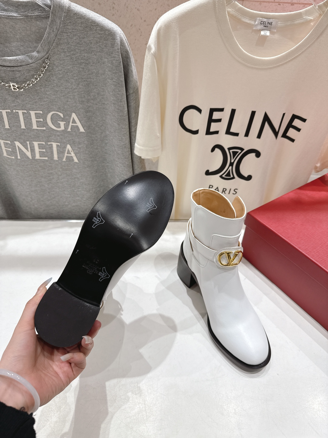 高版本出厂 ～New～顶级制作·Valentino·华伦天奴〰️2025ss秋冬系列新款切尔西高跟短靴创