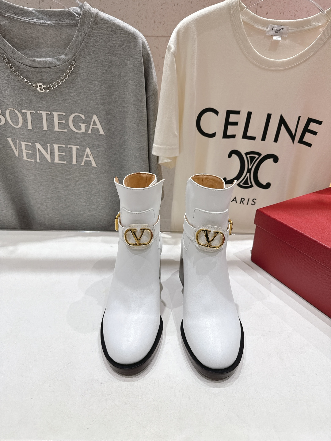 高版本出厂 ～New～顶级制作·Valentino·华伦天奴〰️2025ss秋冬系列新款切尔西高跟短靴创