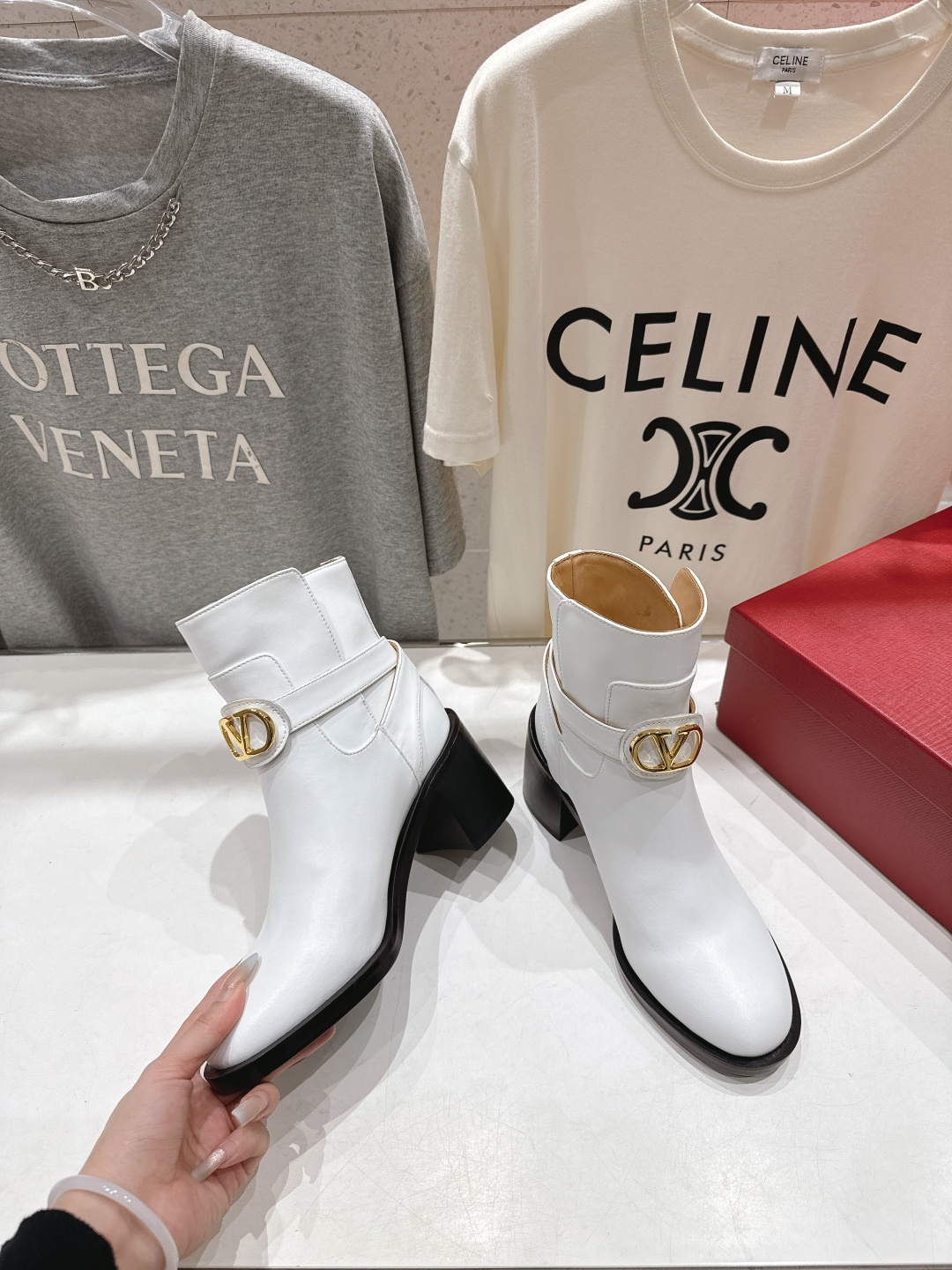 高版本出厂 ～New～顶级制作·Valentino·华伦天奴〰️2025ss秋冬系列新款切尔西高跟短靴创