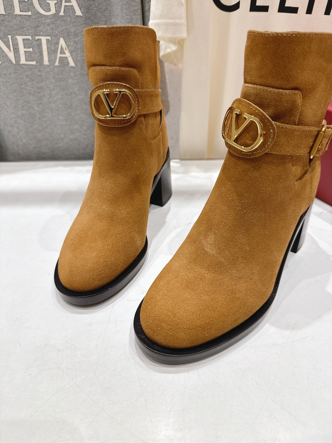 高版本出厂 ～New～顶级制作·Valentino·华伦天奴〰️2025ss秋冬系列新款切尔西高跟短靴创