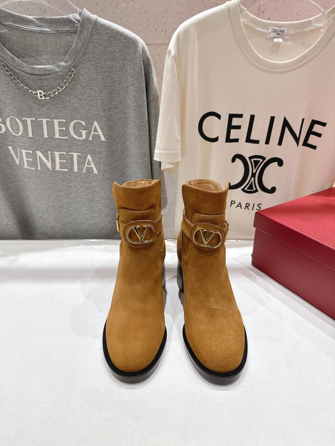 高版本出厂 ～New～顶级制作·Valentino·华伦天奴〰️2025ss秋冬系列新款切尔西高跟短靴创