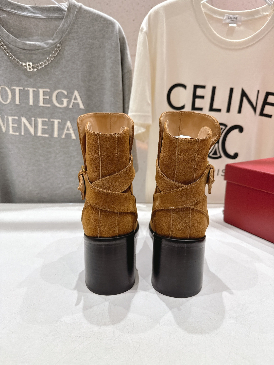 高版本出厂 ～New～顶级制作·Valentino·华伦天奴〰️2025ss秋冬系列新款切尔西高跟短靴创