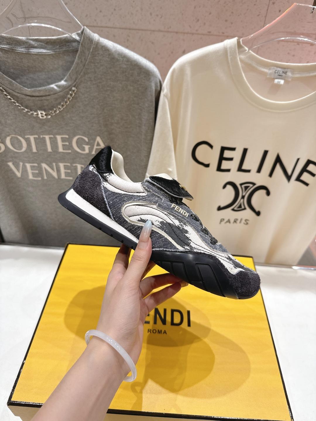 高版本出厂 Fendi*芬迪F029 26ss时装周走秀新款板鞋休闲运动鞋 FD match 升级新款 