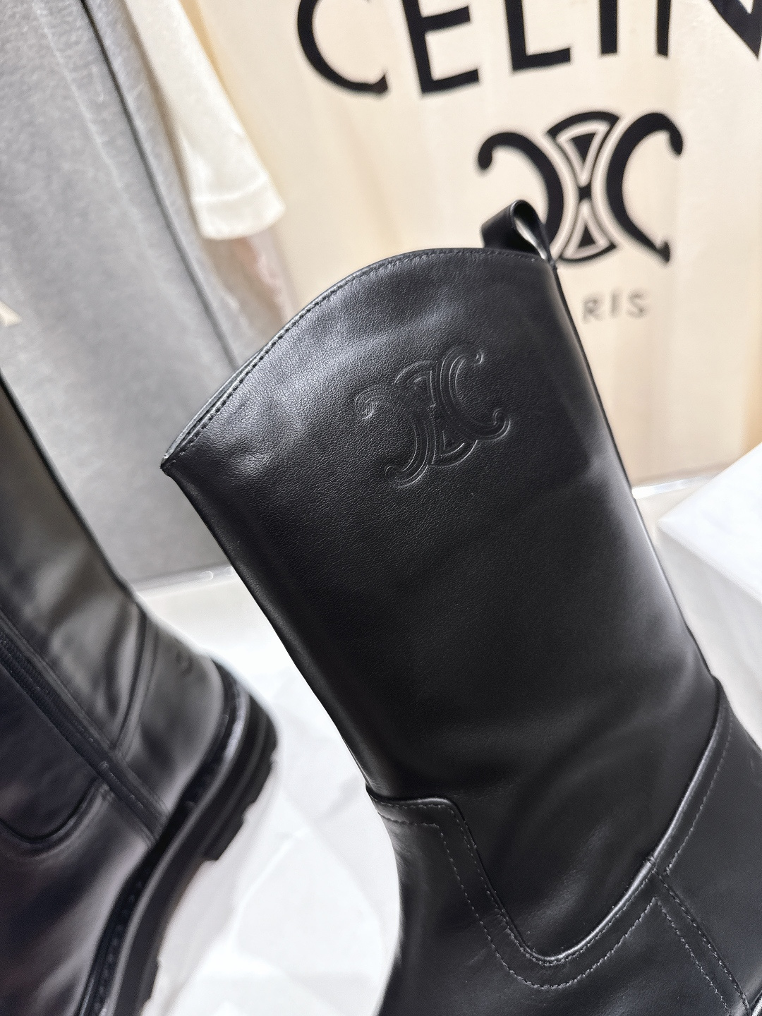 高版本出厂 Celine*赛琳F035 2025ss秋冬最新款短靴！lisa同款超火复古凯旋门短靴马丁靴