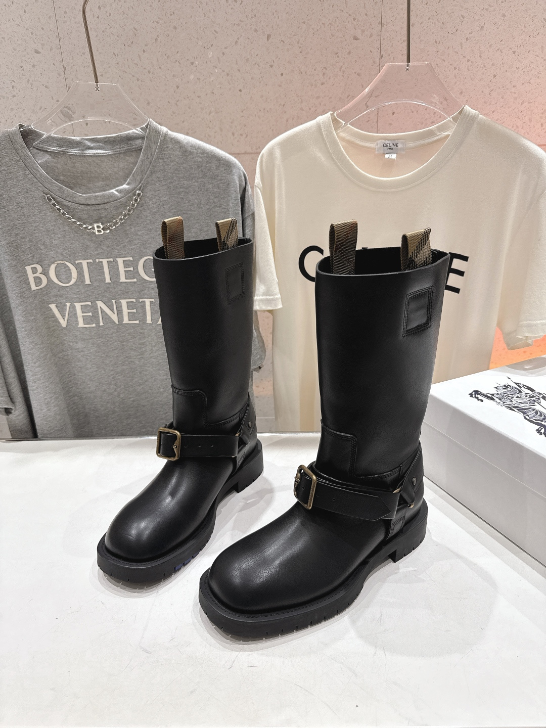 高版本出厂 BURBERRY～巴宝莉BBR F028 出自设计师Daniel Lee 25ss/秋冬全新