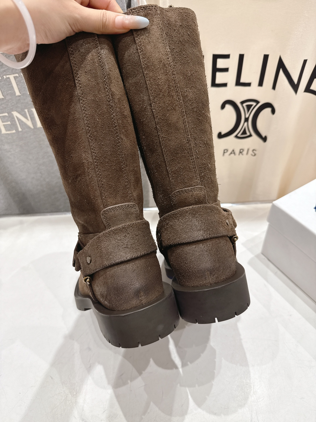 高版本出厂 BURBERRY～巴宝莉BBR F028 出自设计师Daniel Lee 25ss/秋冬全新