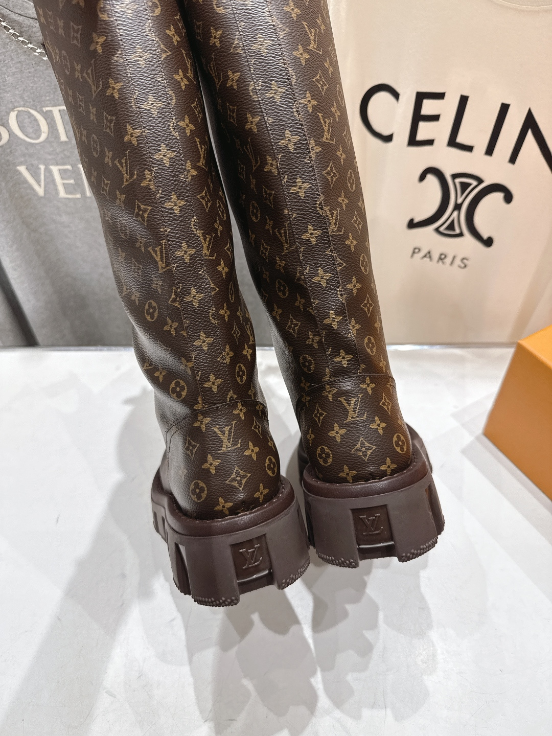 高版本出厂 LOUIS VUITTON 25ss LV驴牌新款英伦风帅气马丁靴长靴楦型百搭瘦脚yyds.