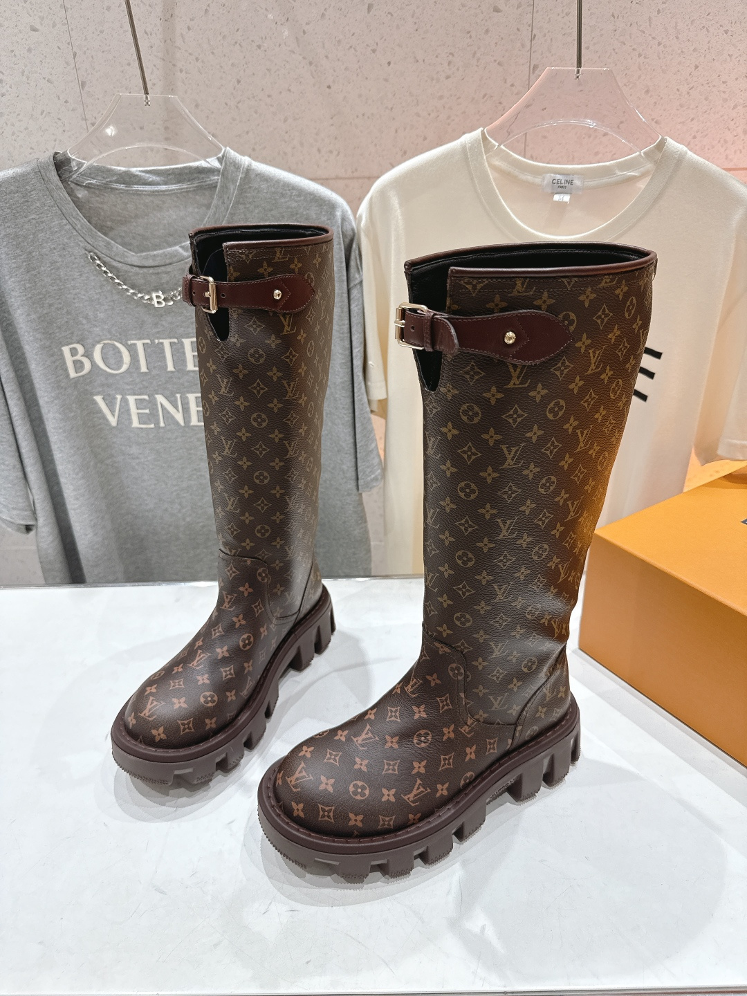 高版本出厂 LOUIS VUITTON 25ss LV驴牌新款英伦风帅气马丁靴长靴楦型百搭瘦脚yyds.