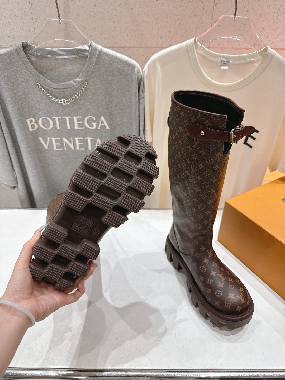 高版本出厂 LOUIS VUITTON 25ss LV驴牌新款英伦风帅气马丁靴长靴楦型百搭瘦脚yyds.