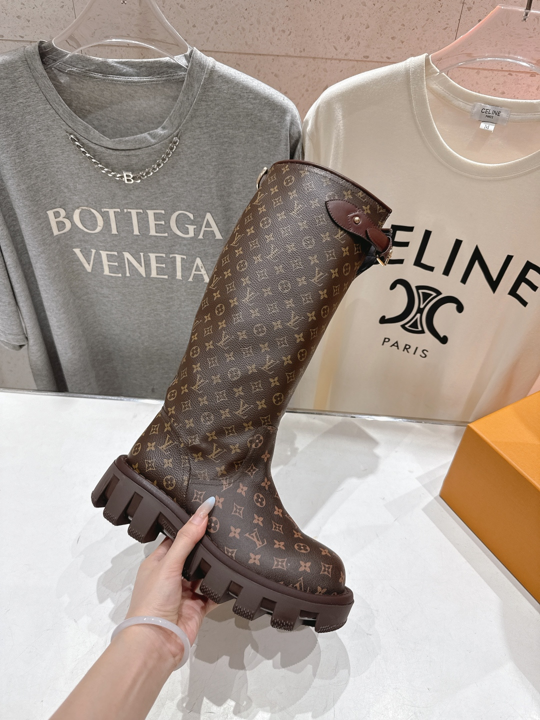 高版本出厂 LOUIS VUITTON 25ss LV驴牌新款英伦风帅气马丁靴长靴楦型百搭瘦脚yyds.