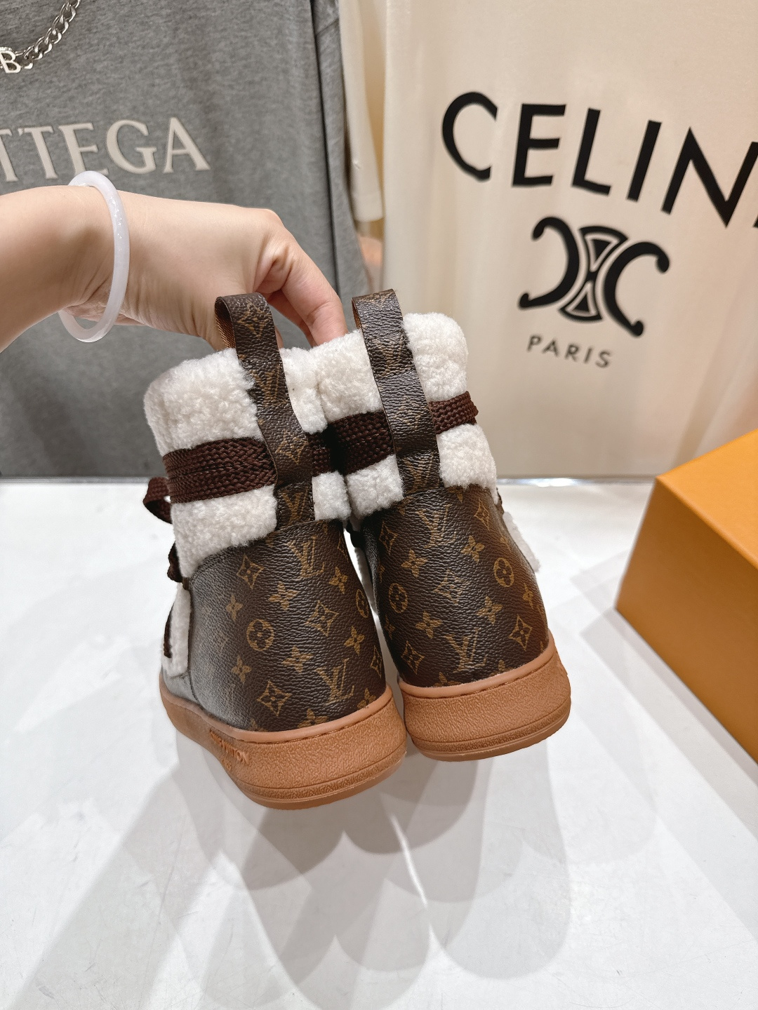 高版本出厂 LOUIS VUITTON ss25 LV驴牌秋冬新款厚底雪地靴保暖短靴LV冬季滑雪系列Mo