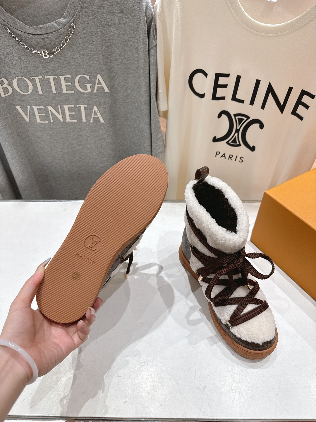 高版本出厂 LOUIS VUITTON ss25 LV驴牌秋冬新款厚底雪地靴保暖短靴LV冬季滑雪系列Mo