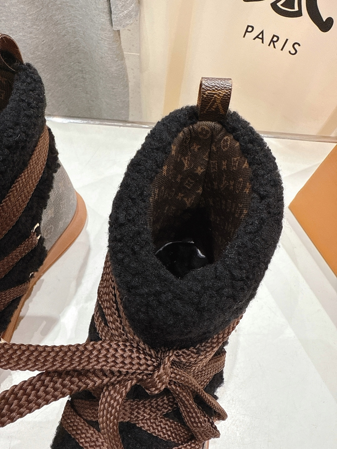 高版本出厂 LOUIS VUITTON ss25 LV驴牌秋冬新款厚底雪地靴保暖短靴LV冬季滑雪系列Mo