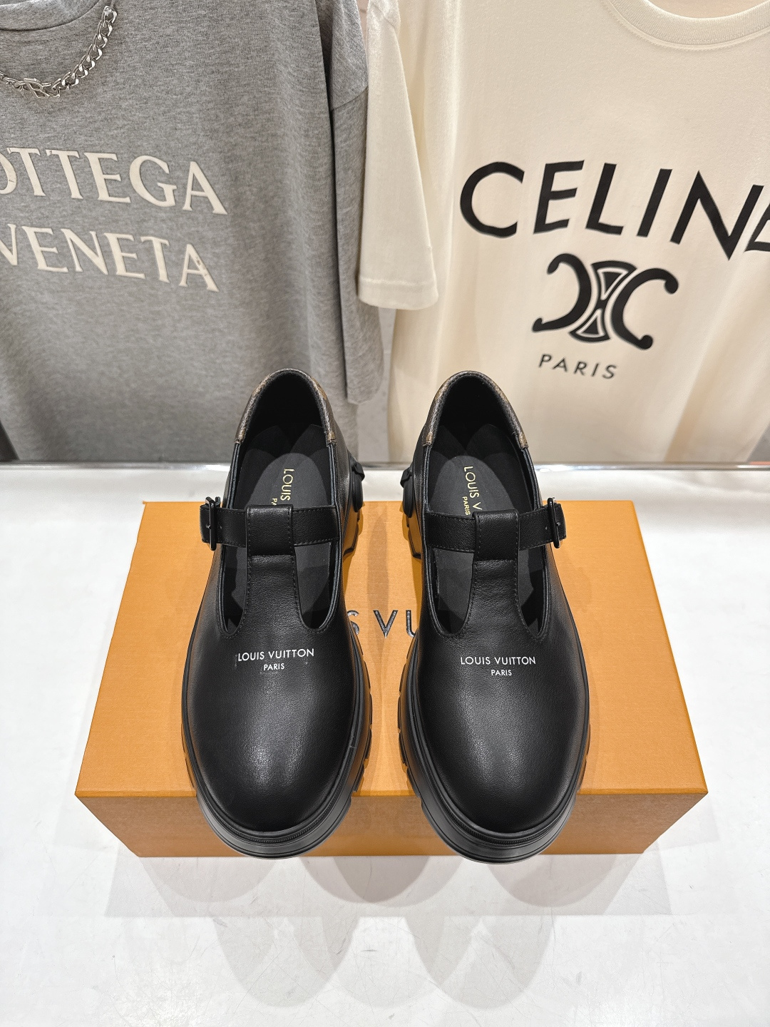 高版本出厂 LOUIS VUITTON ss25 LV驴牌新款厚底玛丽珍大头鞋休闲鞋乐福鞋本款乐福鞋以头