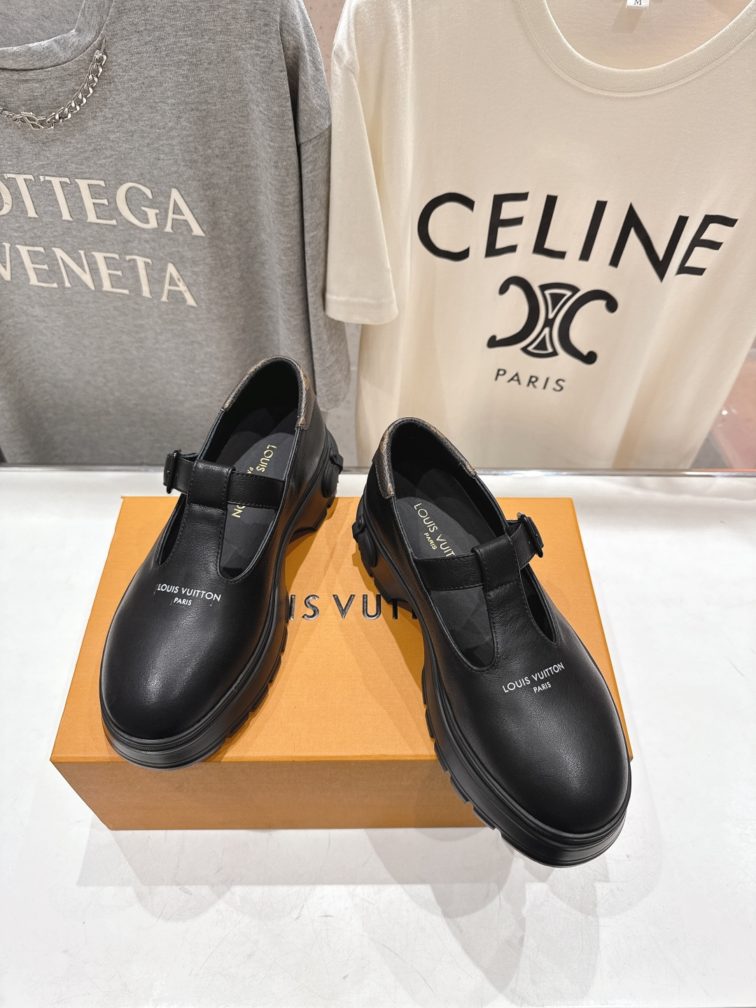 高版本出厂 LOUIS VUITTON ss25 LV驴牌新款厚底玛丽珍大头鞋休闲鞋乐福鞋本款乐福鞋以头