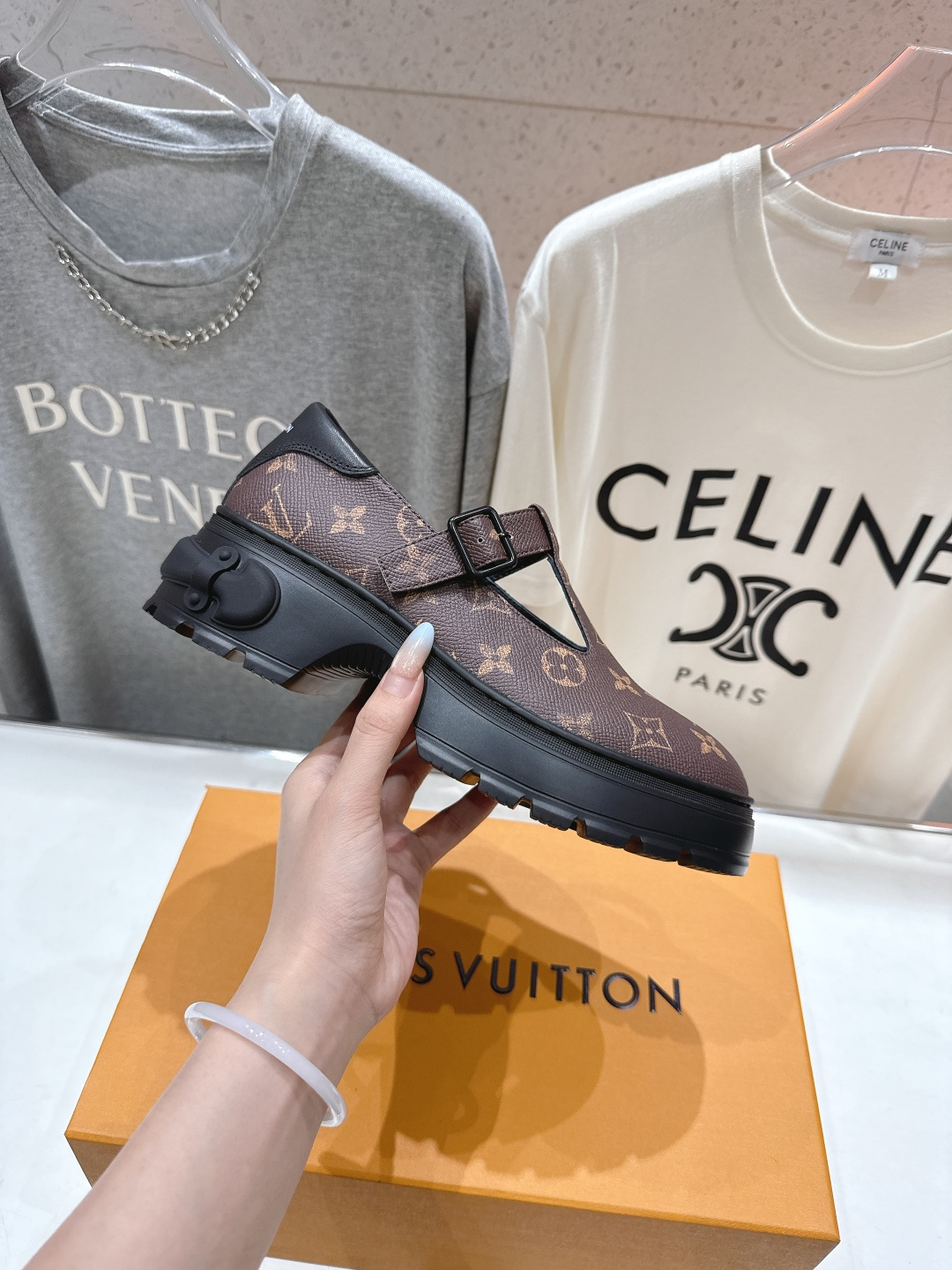 高版本出厂 LOUIS VUITTON ss25 LV驴牌新款厚底玛丽珍大头鞋休闲鞋乐福鞋本款乐福鞋以头