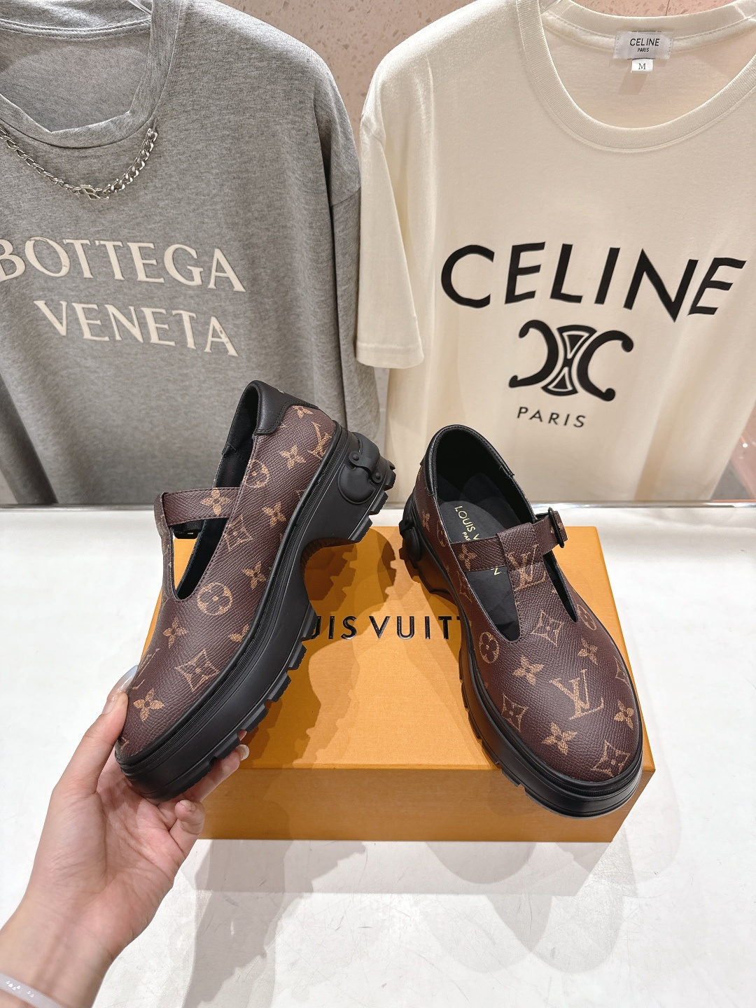 高版本出厂 LOUIS VUITTON ss25 LV驴牌新款厚底玛丽珍大头鞋休闲鞋乐福鞋本款乐福鞋以头