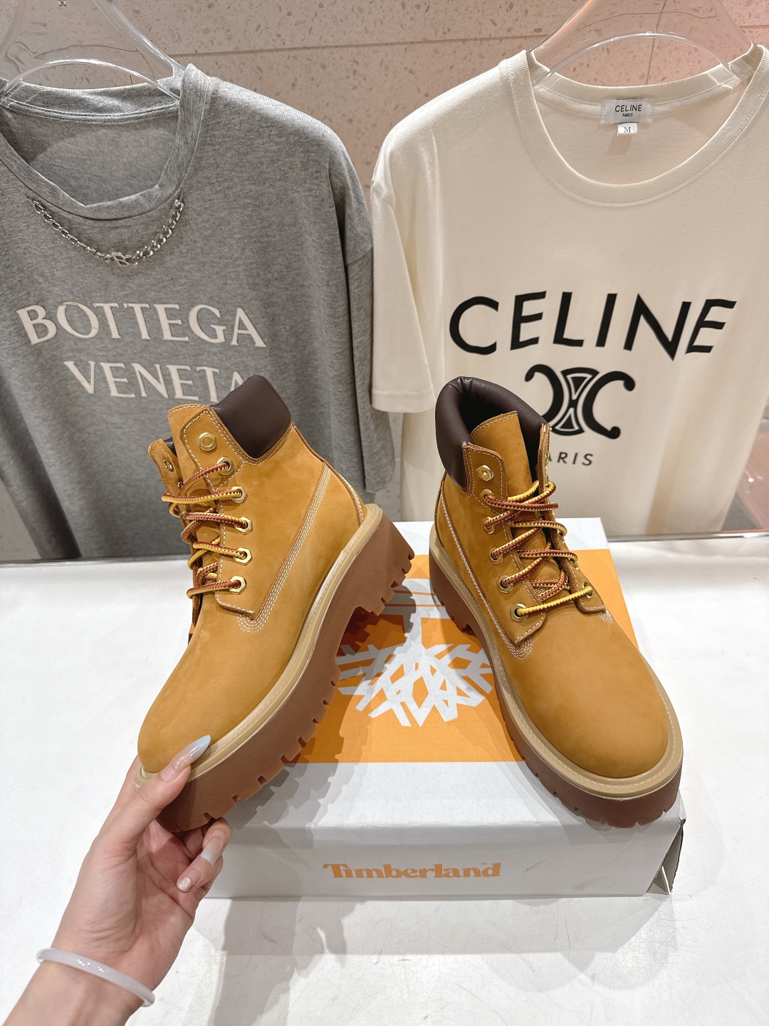 高版本出厂 Timberland添柏岚F035 26ss新款厚底大黄蜂大黄靴英伦风短靴马丁靴经典永不过时