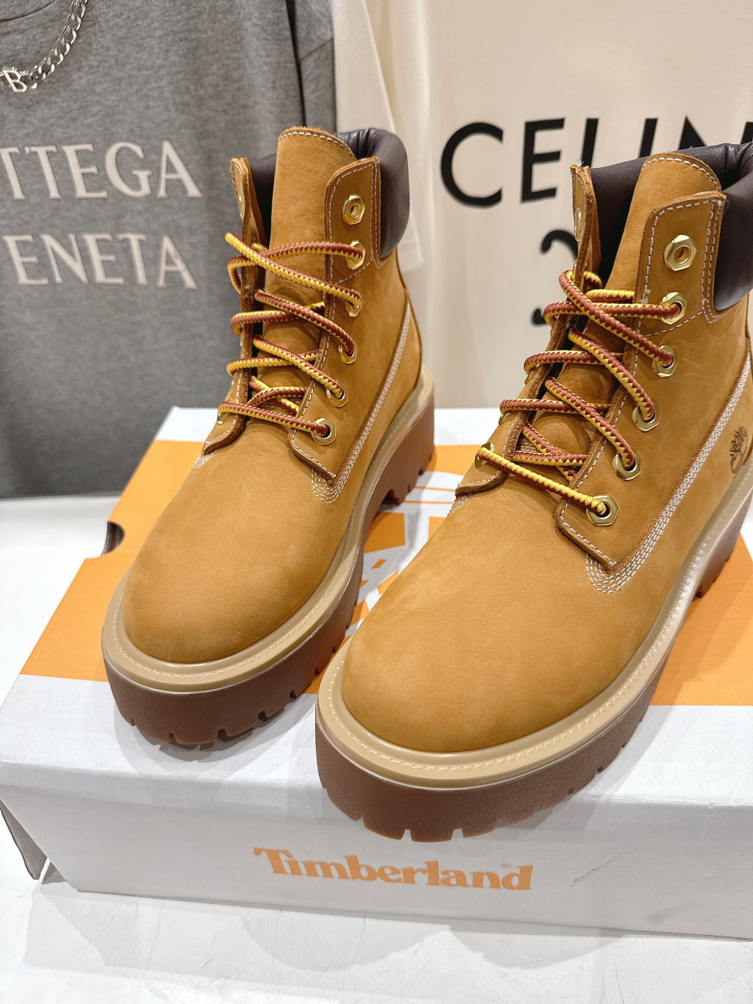 高版本出厂 Timberland添柏岚F035 26ss新款厚底大黄蜂大黄靴英伦风短靴马丁靴经典永不过时