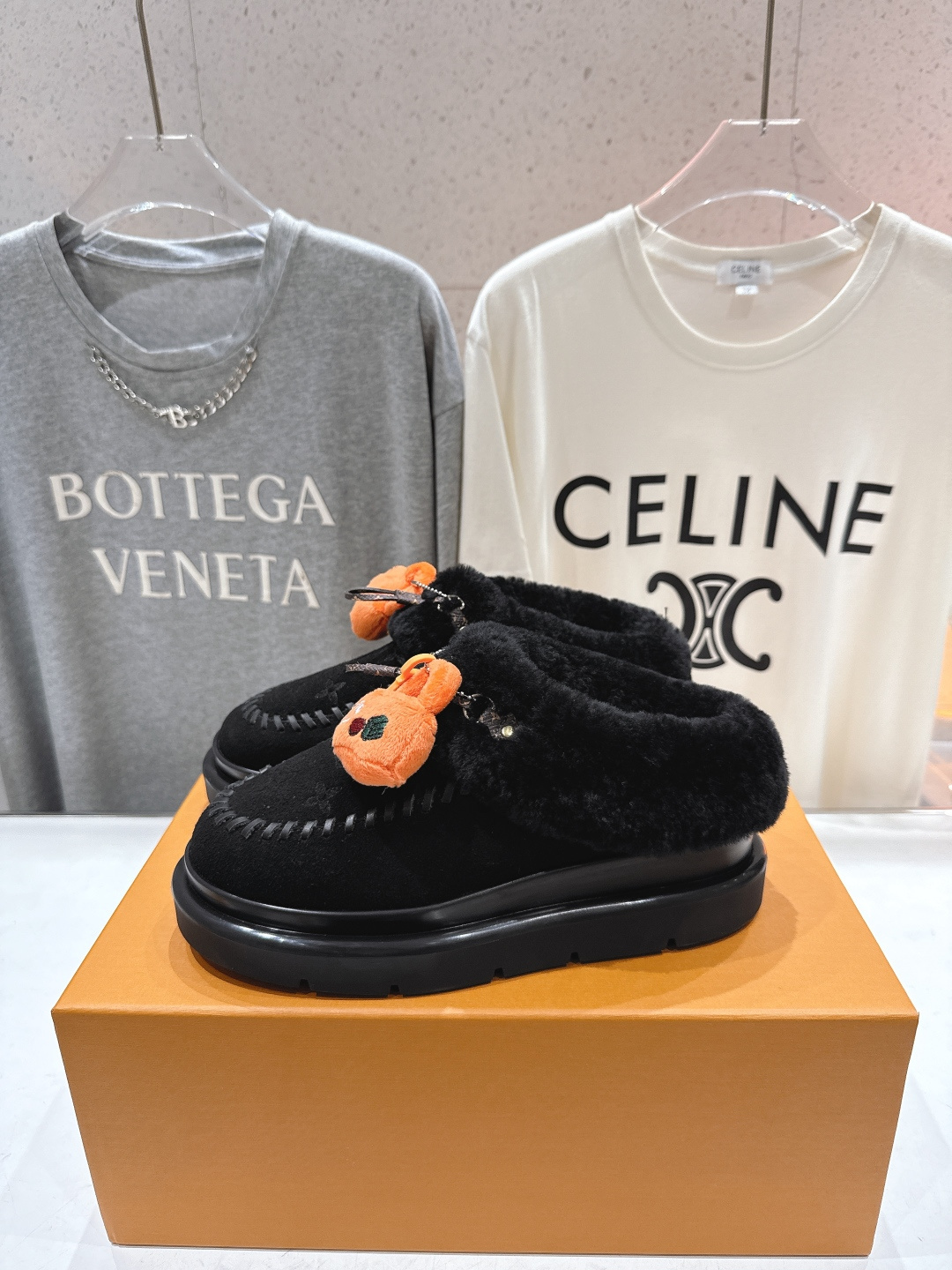 高版本出厂 LOUIS VUITTON ss25 LV驴牌秋冬新款厚底羊毛半拖毛毛拖鞋保暖棉鞋LV冬季滑