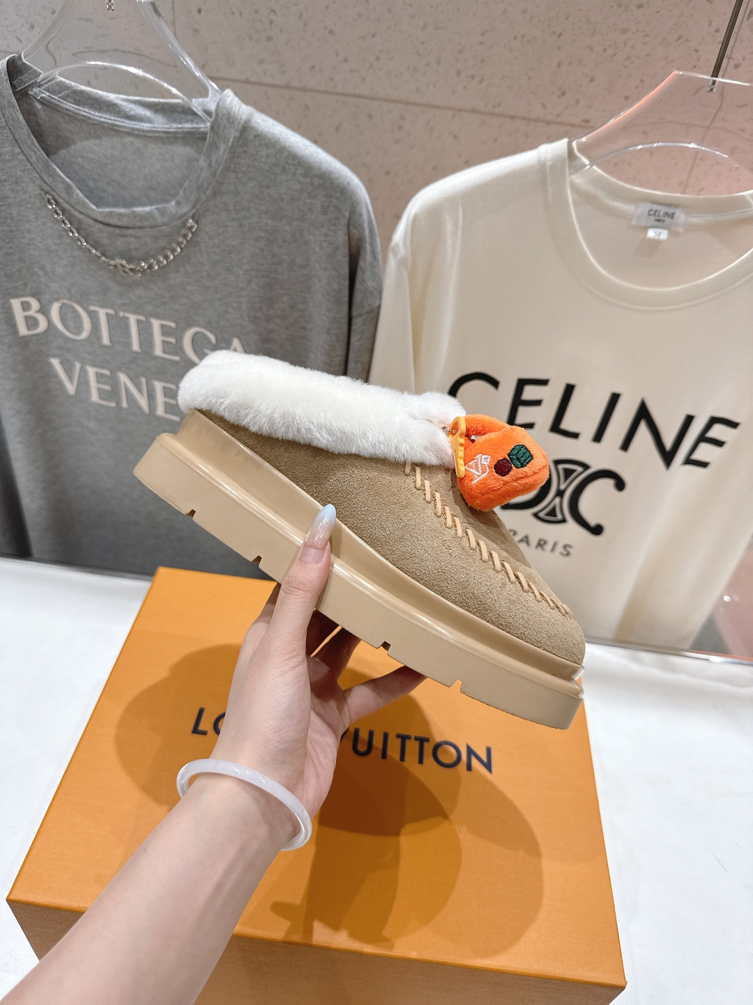 高版本出厂 LOUIS VUITTON ss25 LV驴牌秋冬新款厚底羊毛半拖毛毛拖鞋保暖棉鞋LV冬季滑