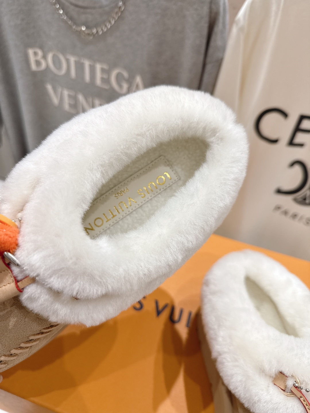 高版本出厂 LOUIS VUITTON ss25 LV驴牌秋冬新款厚底羊毛半拖毛毛拖鞋保暖棉鞋LV冬季滑