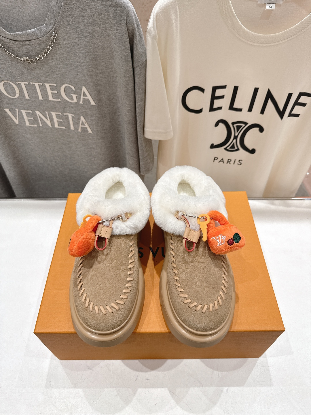 高版本出厂 LOUIS VUITTON ss25 LV驴牌秋冬新款厚底羊毛半拖毛毛拖鞋保暖棉鞋LV冬季滑