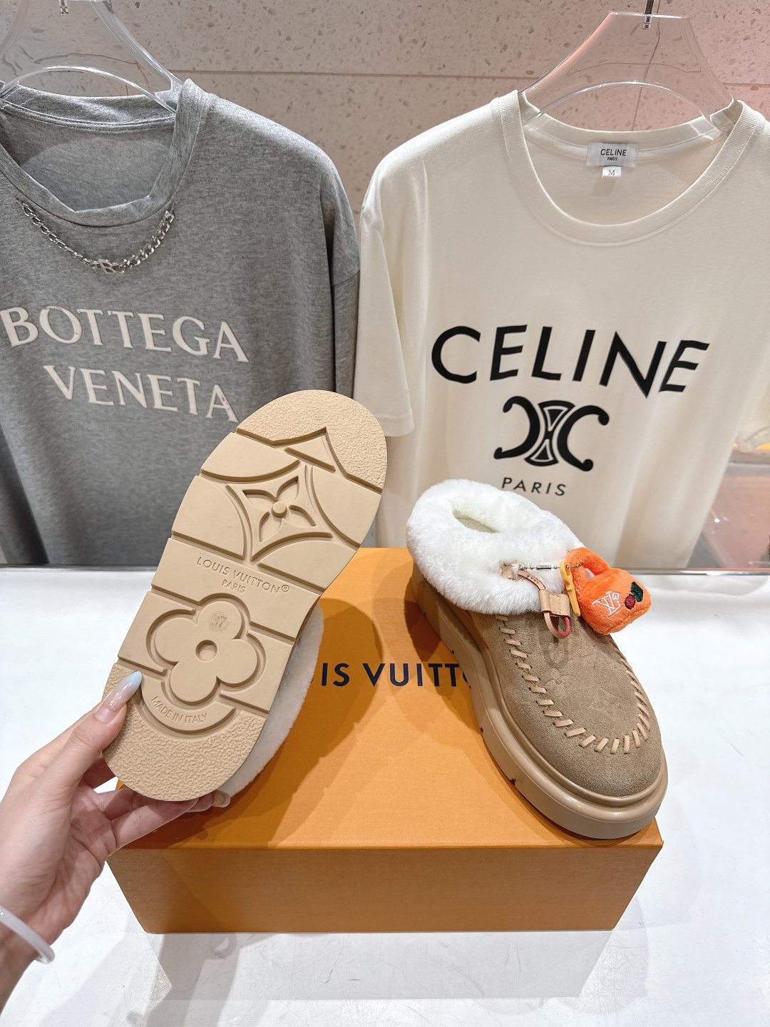 高版本出厂 LOUIS VUITTON ss25 LV驴牌秋冬新款厚底羊毛半拖毛毛拖鞋保暖棉鞋LV冬季滑