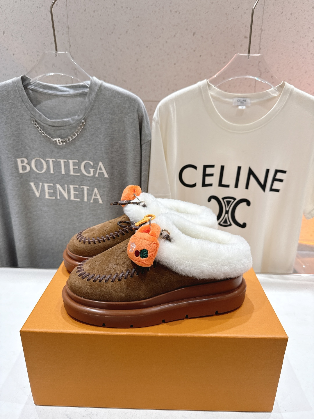 高版本出厂 LOUIS VUITTON ss25 LV驴牌秋冬新款厚底羊毛半拖毛毛拖鞋保暖棉鞋LV冬季滑