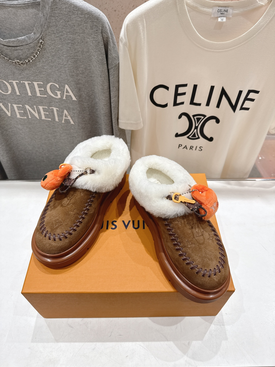 高版本出厂 LOUIS VUITTON ss25 LV驴牌秋冬新款厚底羊毛半拖毛毛拖鞋保暖棉鞋LV冬季滑