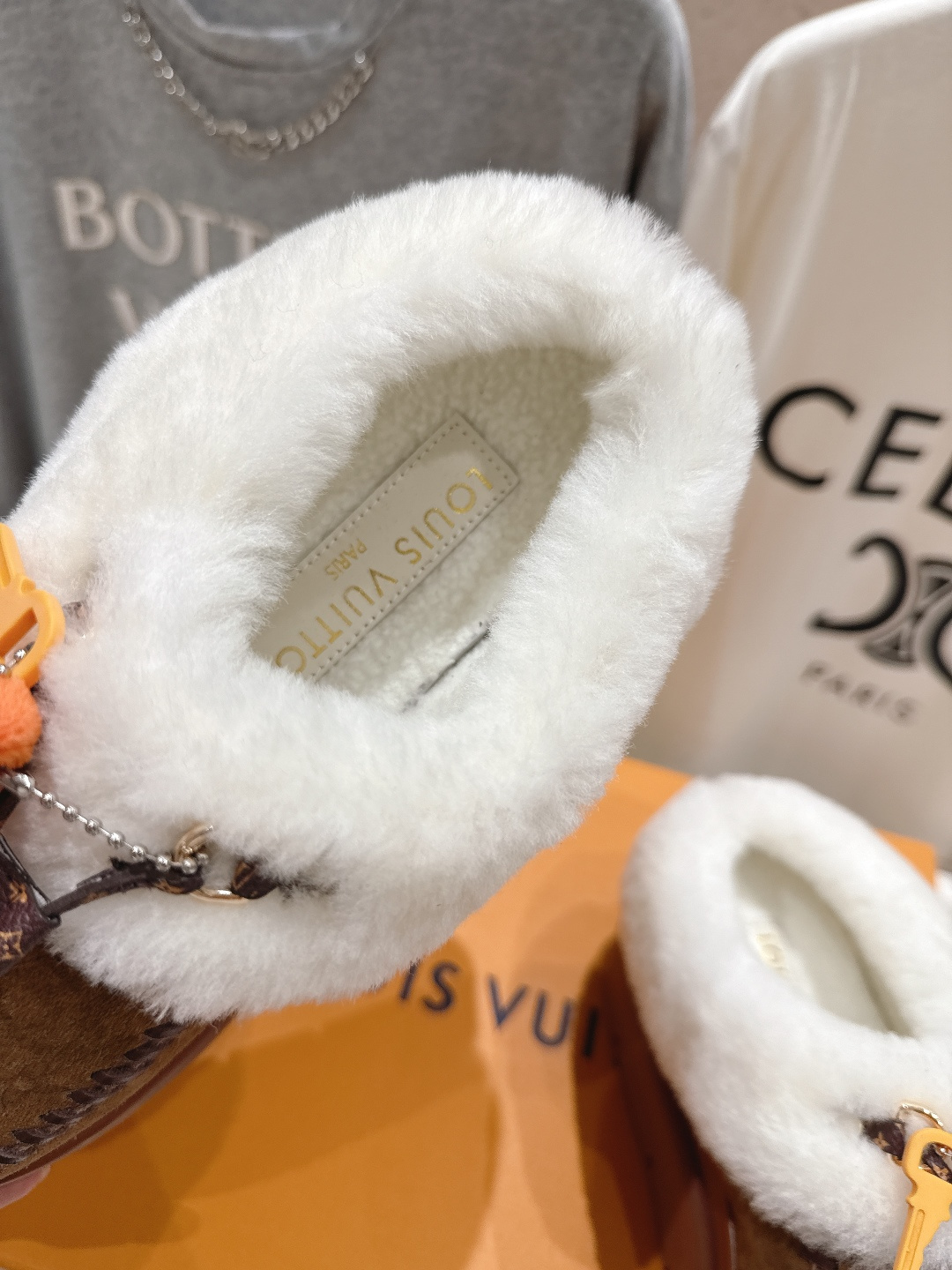 高版本出厂 LOUIS VUITTON ss25 LV驴牌秋冬新款厚底羊毛半拖毛毛拖鞋保暖棉鞋LV冬季滑