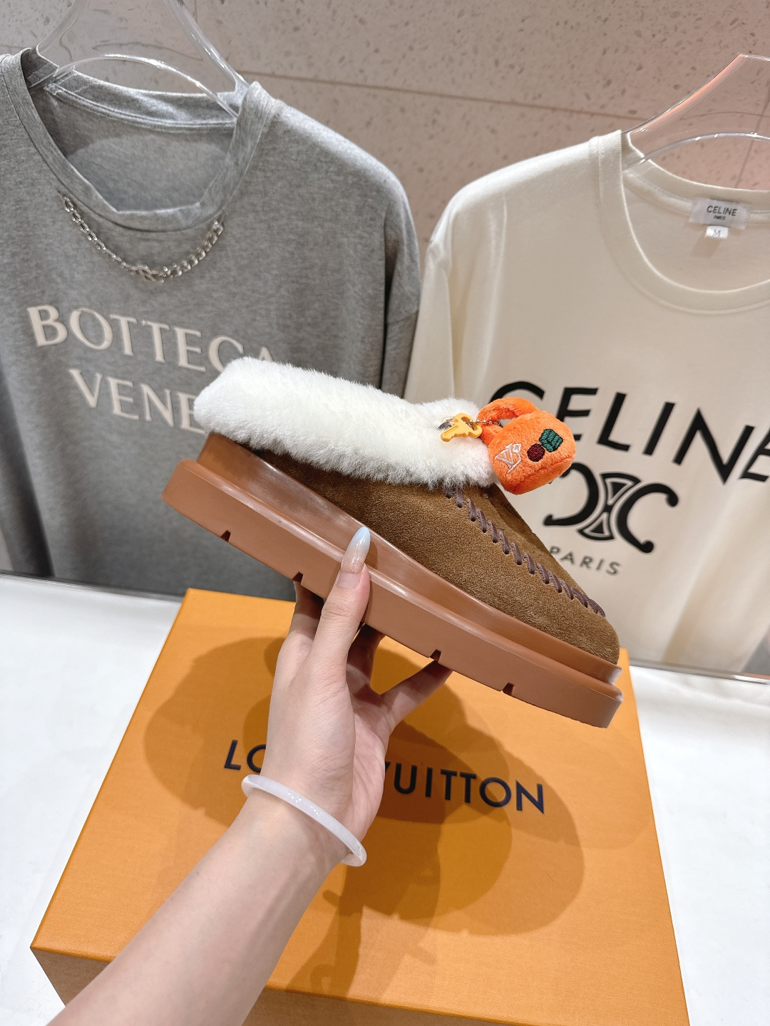 高版本出厂 LOUIS VUITTON ss25 LV驴牌秋冬新款厚底羊毛半拖毛毛拖鞋保暖棉鞋LV冬季滑