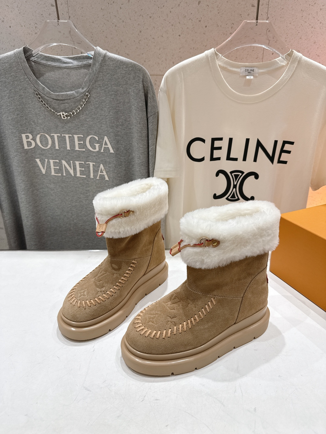 高版本出厂 LOUIS VUITTON ss25 LV驴牌秋冬新款厚底雪地靴保暖短靴LV冬季滑雪系列Mo