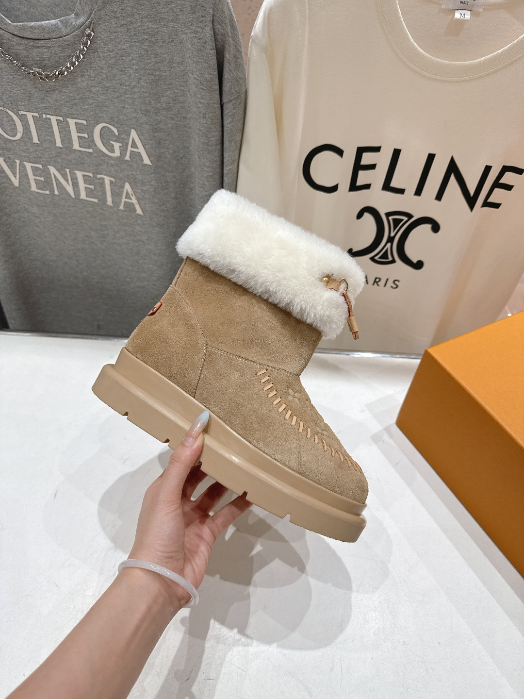 高版本出厂 LOUIS VUITTON ss25 LV驴牌秋冬新款厚底雪地靴保暖短靴LV冬季滑雪系列Mo