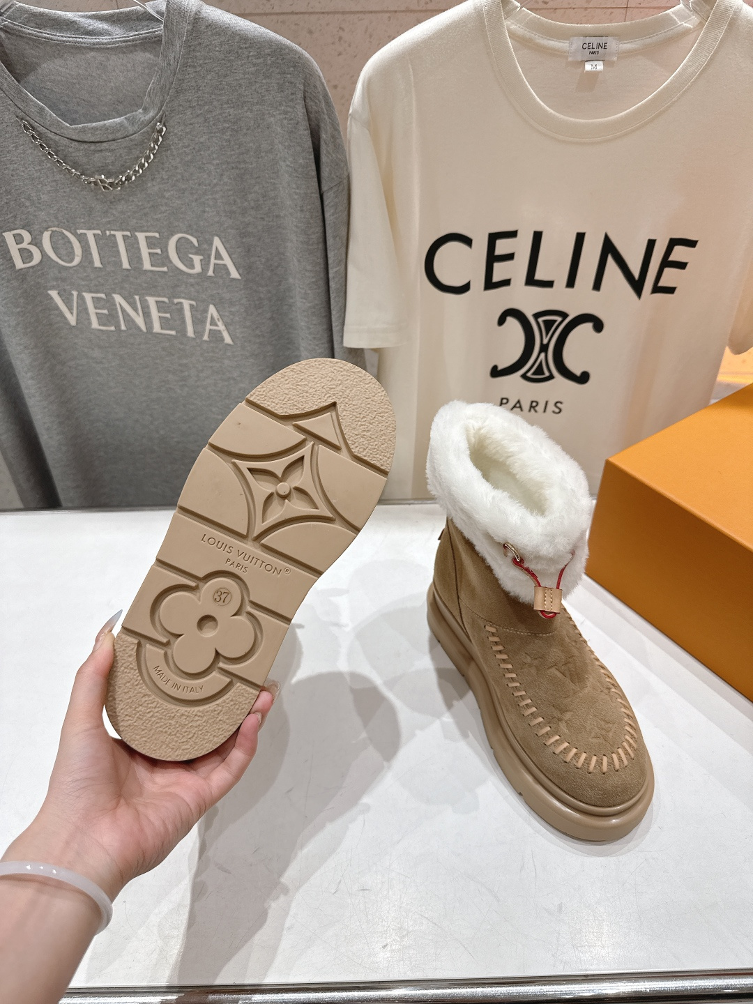 高版本出厂 LOUIS VUITTON ss25 LV驴牌秋冬新款厚底雪地靴保暖短靴LV冬季滑雪系列Mo