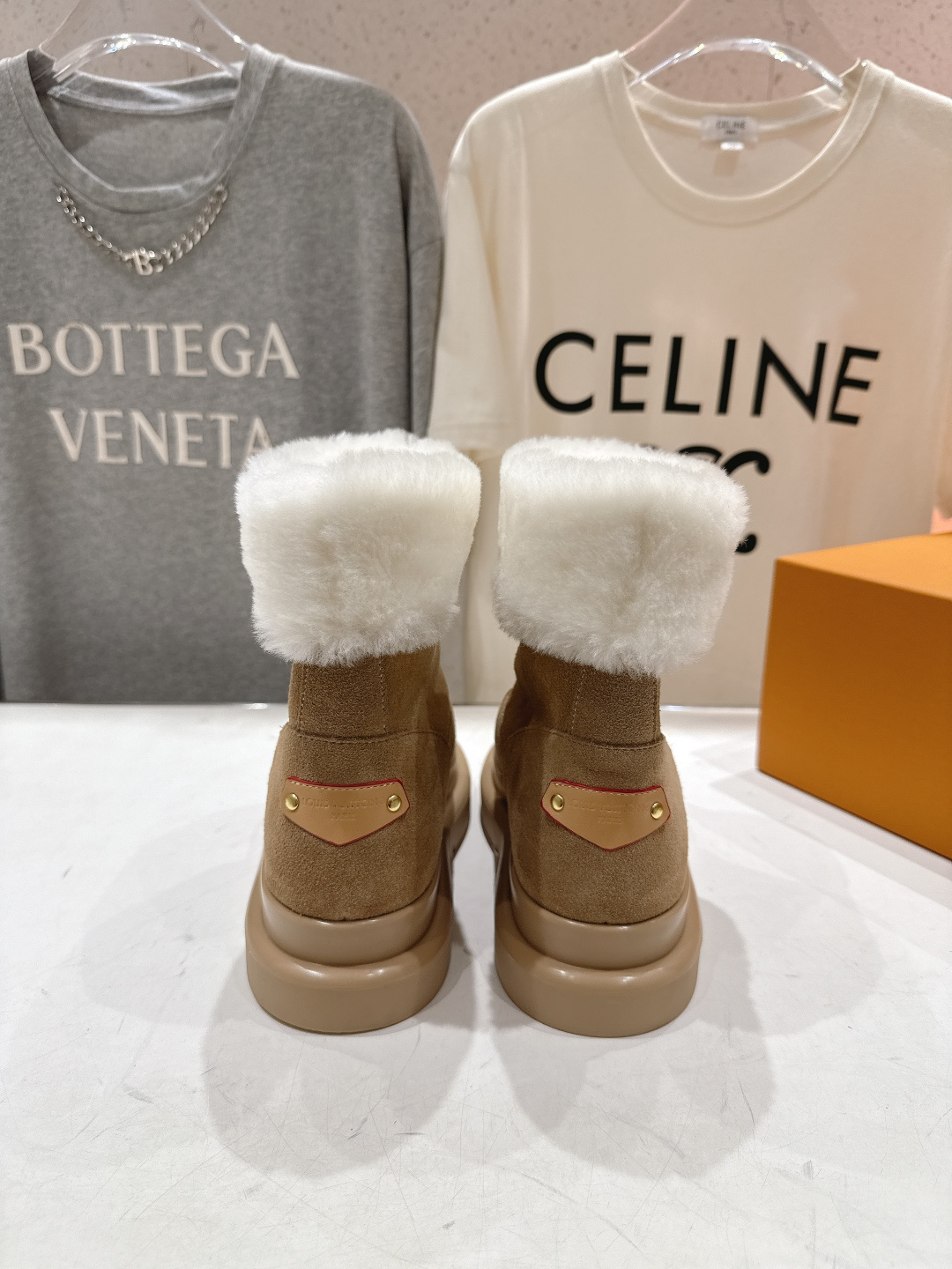 高版本出厂 LOUIS VUITTON ss25 LV驴牌秋冬新款厚底雪地靴保暖短靴LV冬季滑雪系列Mo