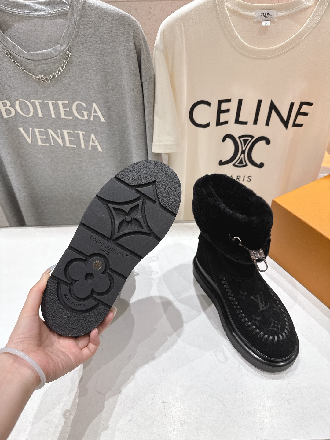 高版本出厂 LOUIS VUITTON ss25 LV驴牌秋冬新款厚底雪地靴保暖短靴LV冬季滑雪系列Mo