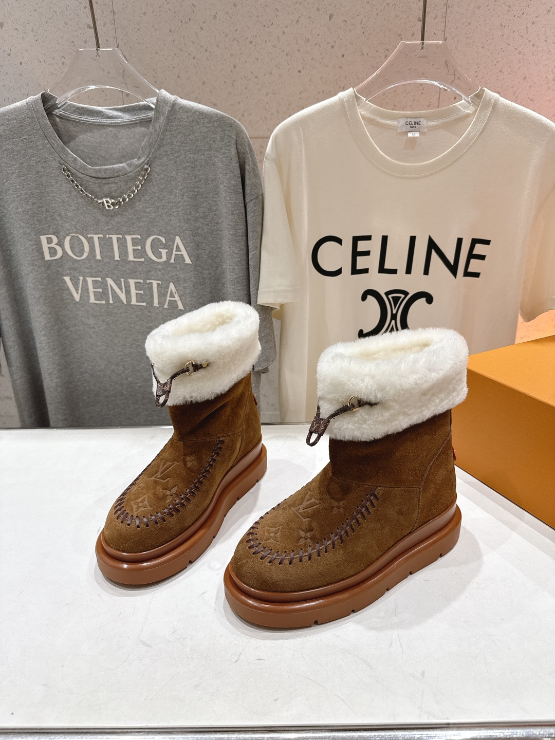 高版本出厂 LOUIS VUITTON ss25 LV驴牌秋冬新款厚底雪地靴保暖短靴LV冬季滑雪系列Mo