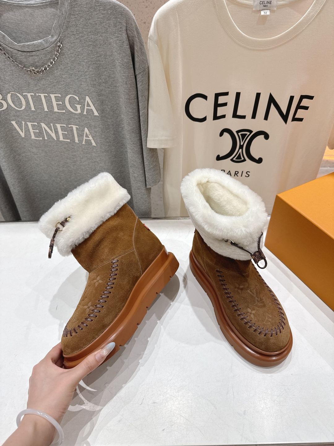 高版本出厂 LOUIS VUITTON ss25 LV驴牌秋冬新款厚底雪地靴保暖短靴LV冬季滑雪系列Mo