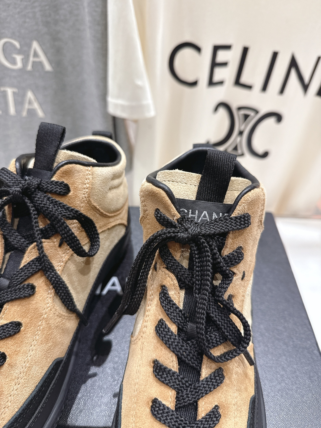 高版本出厂 Chanel* 香奈儿小香F015 2025ss秋冬新款休闲街头高帮运动鞋上新～时尚圈的绝绝