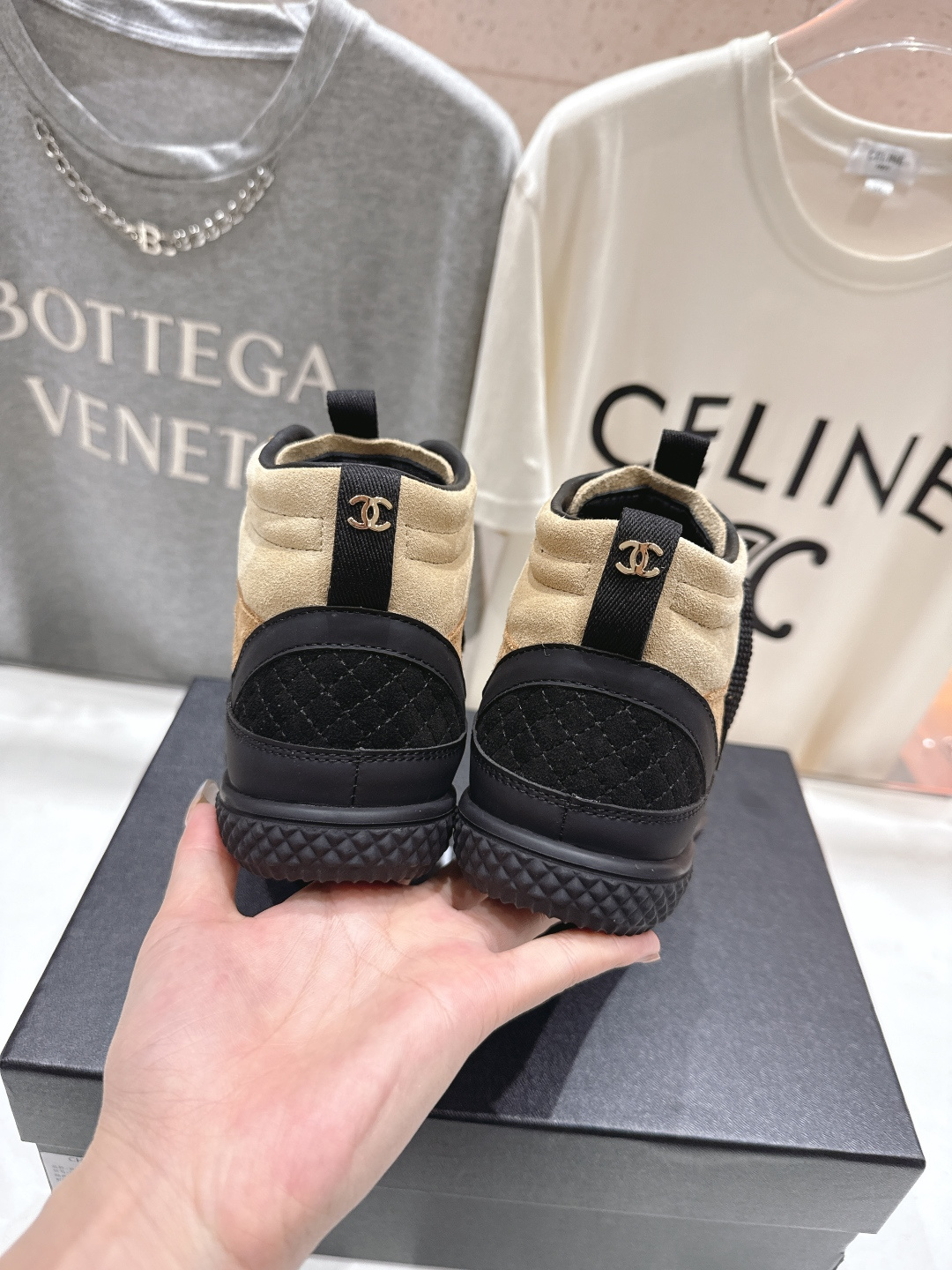 高版本出厂 Chanel* 香奈儿小香F015 2025ss秋冬新款休闲街头高帮运动鞋上新～时尚圈的绝绝