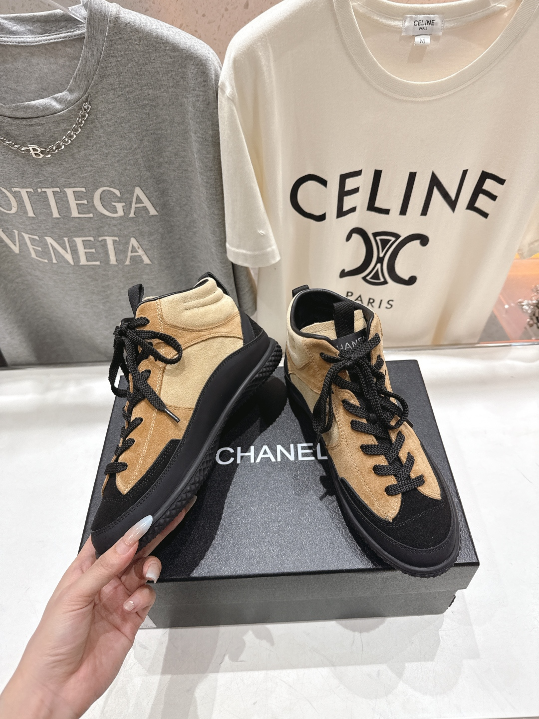 高版本出厂 Chanel* 香奈儿小香F015 2025ss秋冬新款休闲街头高帮运动鞋上新～时尚圈的绝绝