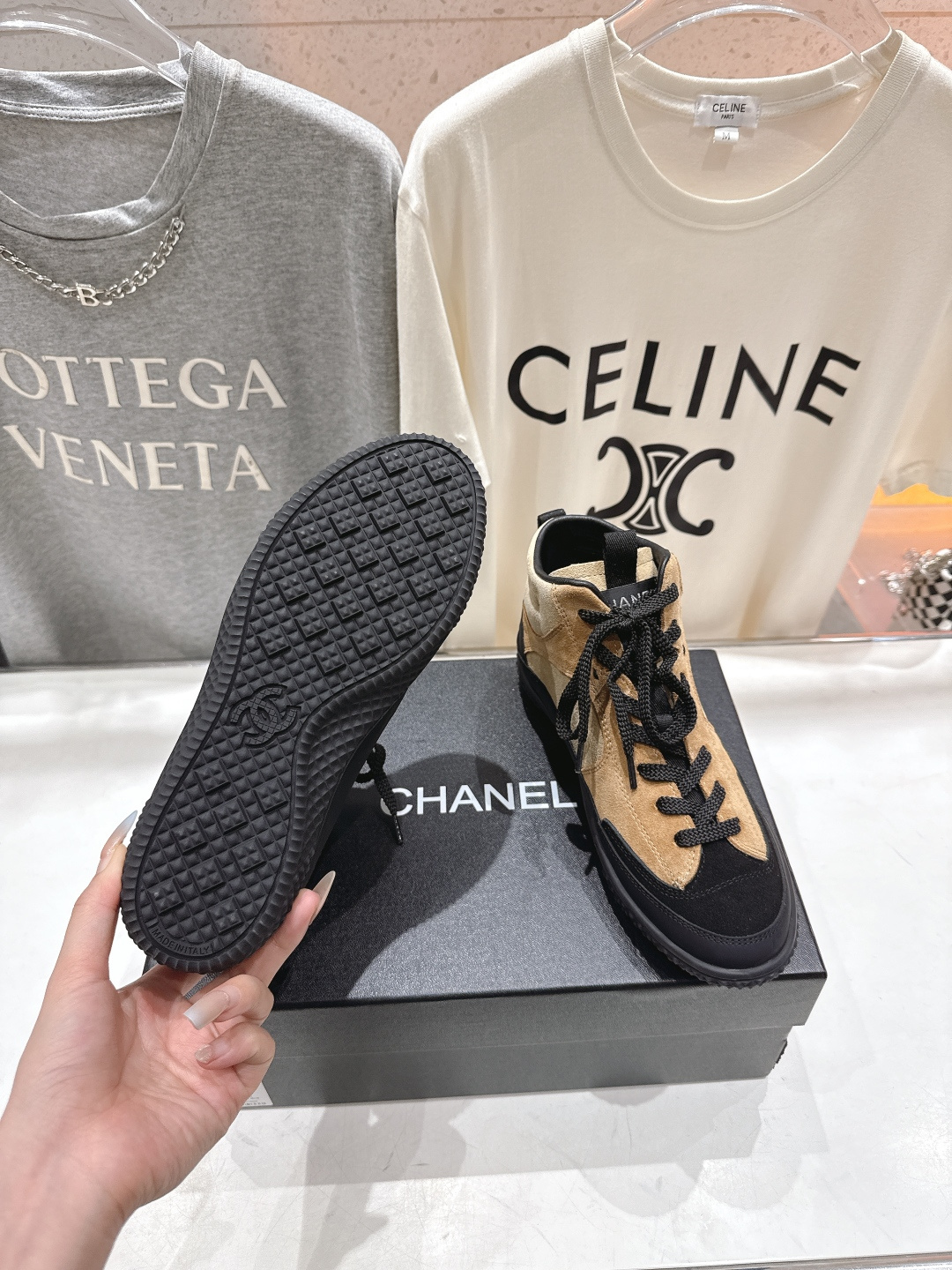 高版本出厂 Chanel* 香奈儿小香F015 2025ss秋冬新款休闲街头高帮运动鞋上新～时尚圈的绝绝