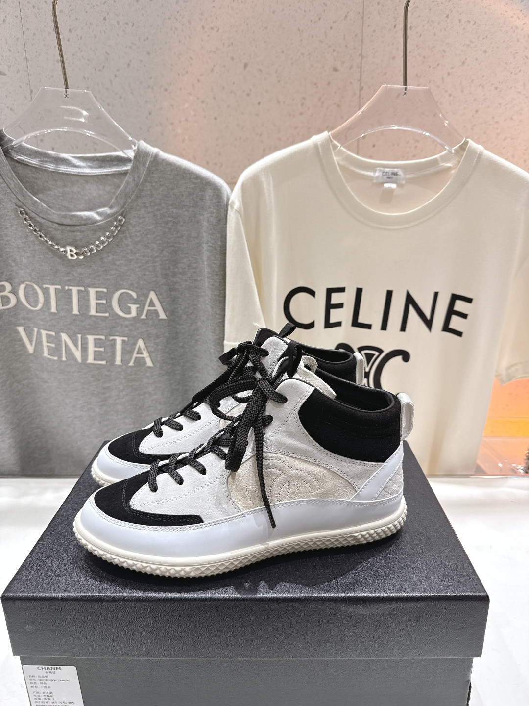 高版本出厂 Chanel* 香奈儿小香F015 2025ss秋冬新款休闲街头高帮运动鞋上新～时尚圈的绝绝